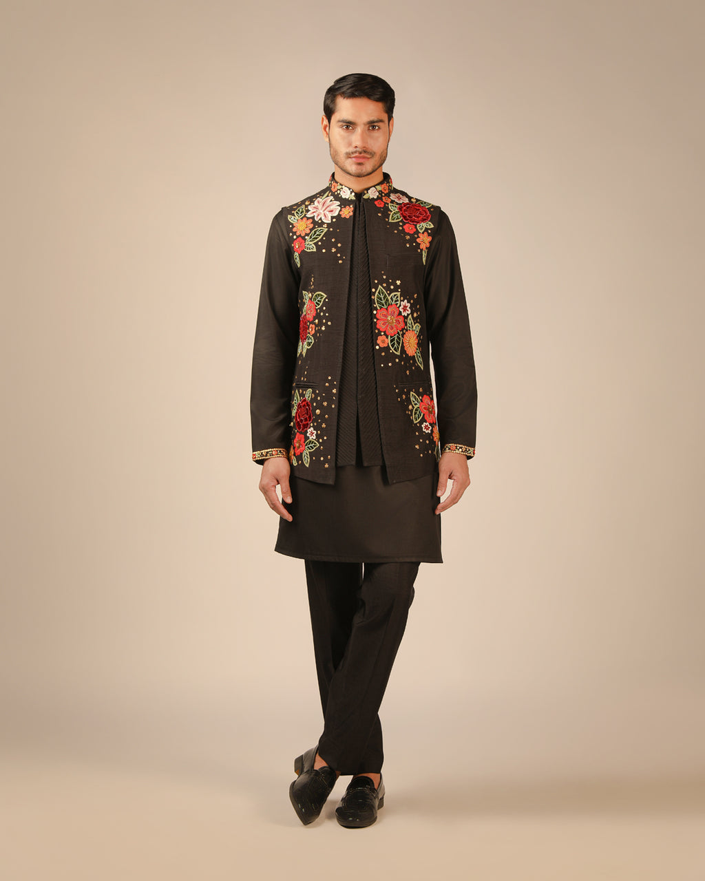 Noir Phool Kurta Set
