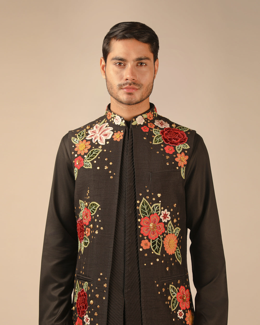 Noir Phool Kurta Set
