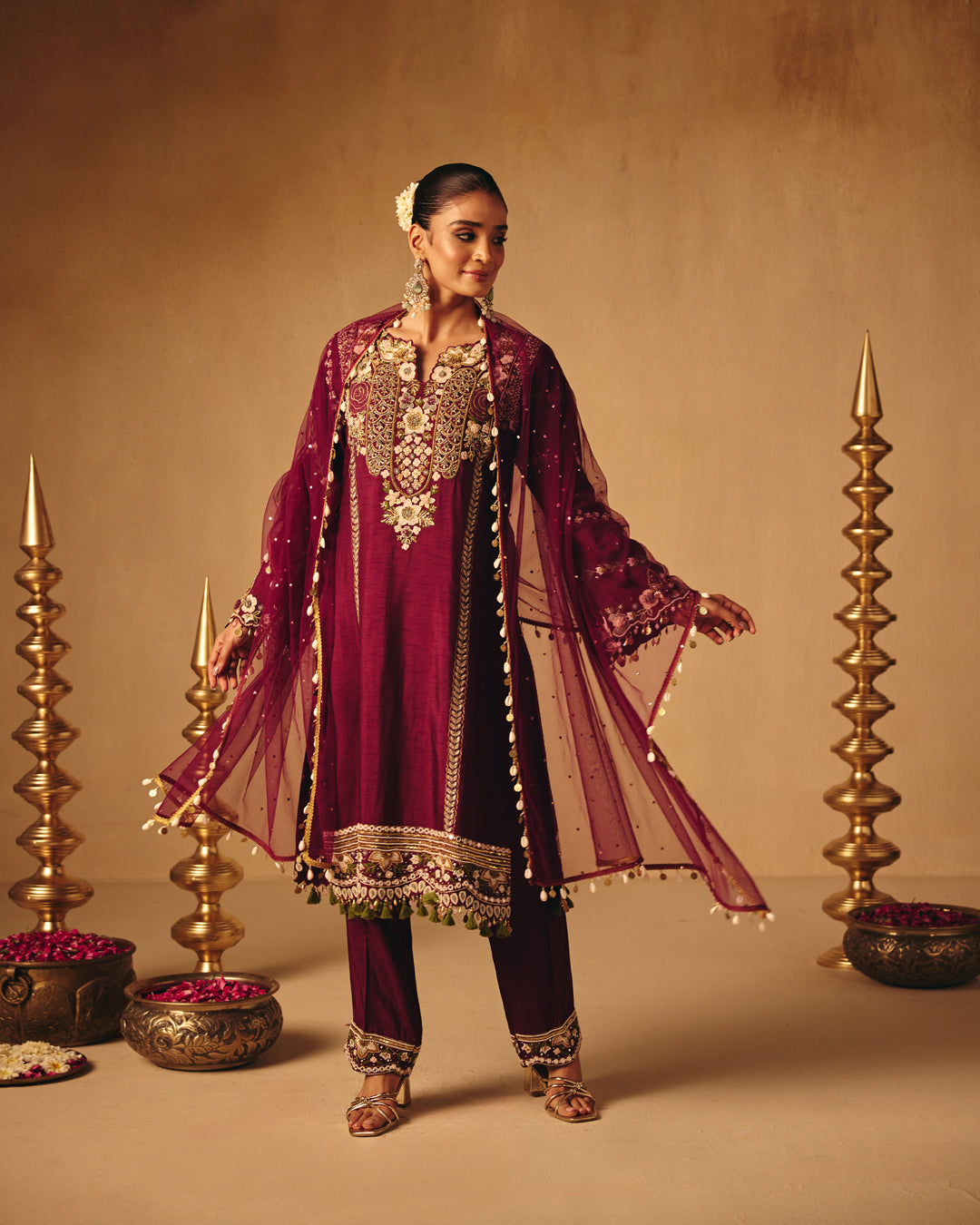 Noor-e-Gul mehroon suit set