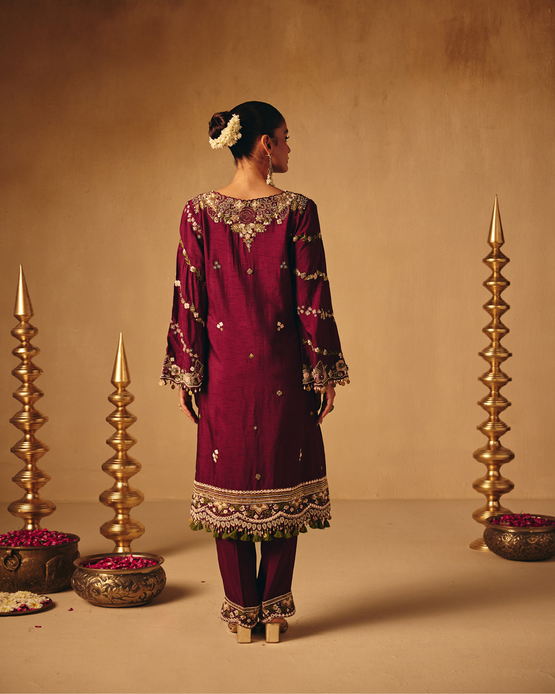 Noor-e-Gul mehroon suit set